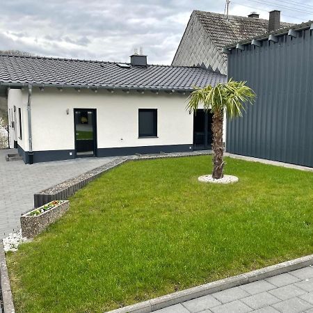 Ferienwohnung " Wein Unter Palmen " Neumagen-Dhron Exteriör bild