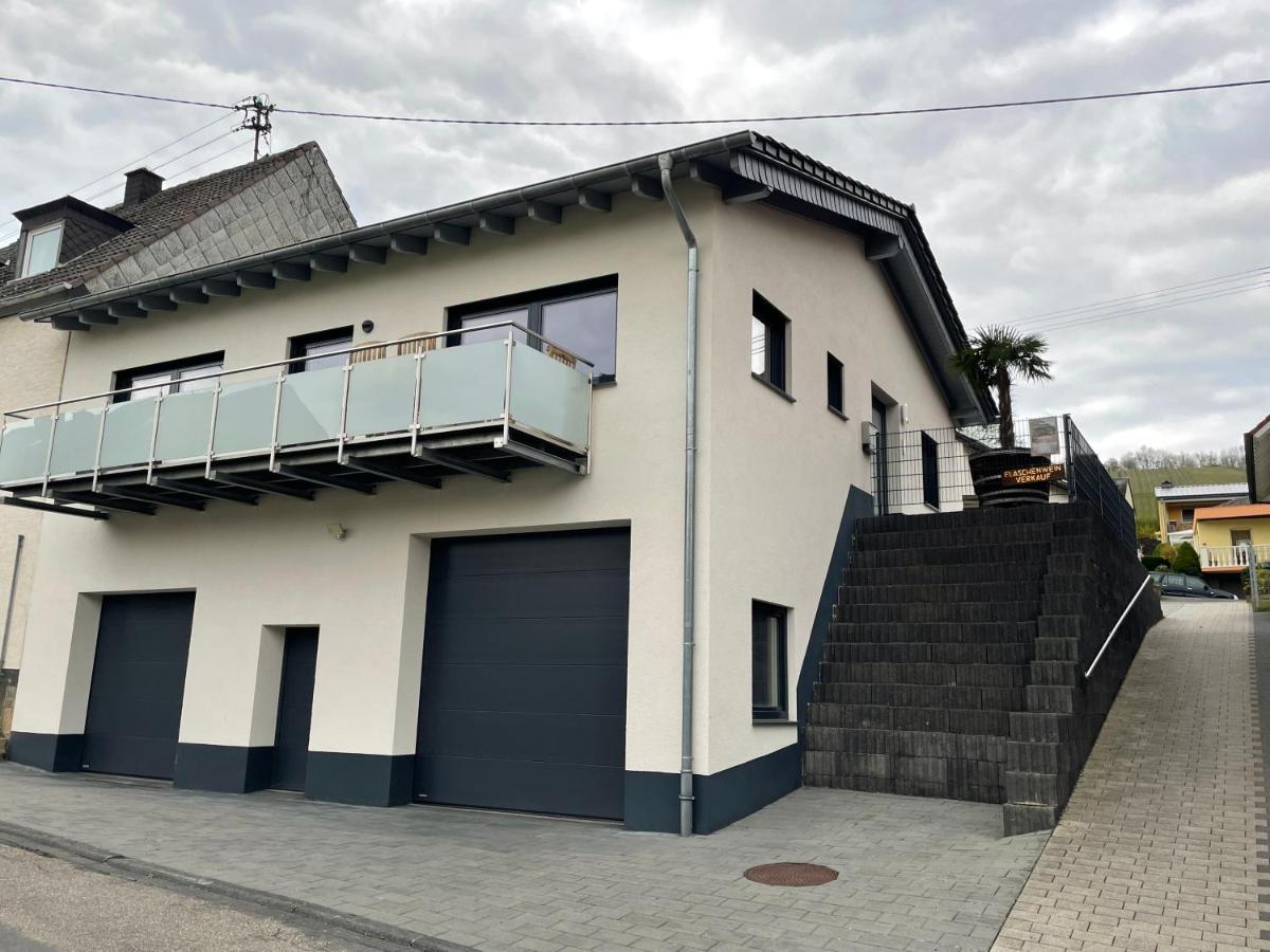 Ferienwohnung " Wein Unter Palmen " Neumagen-Dhron Exteriör bild
